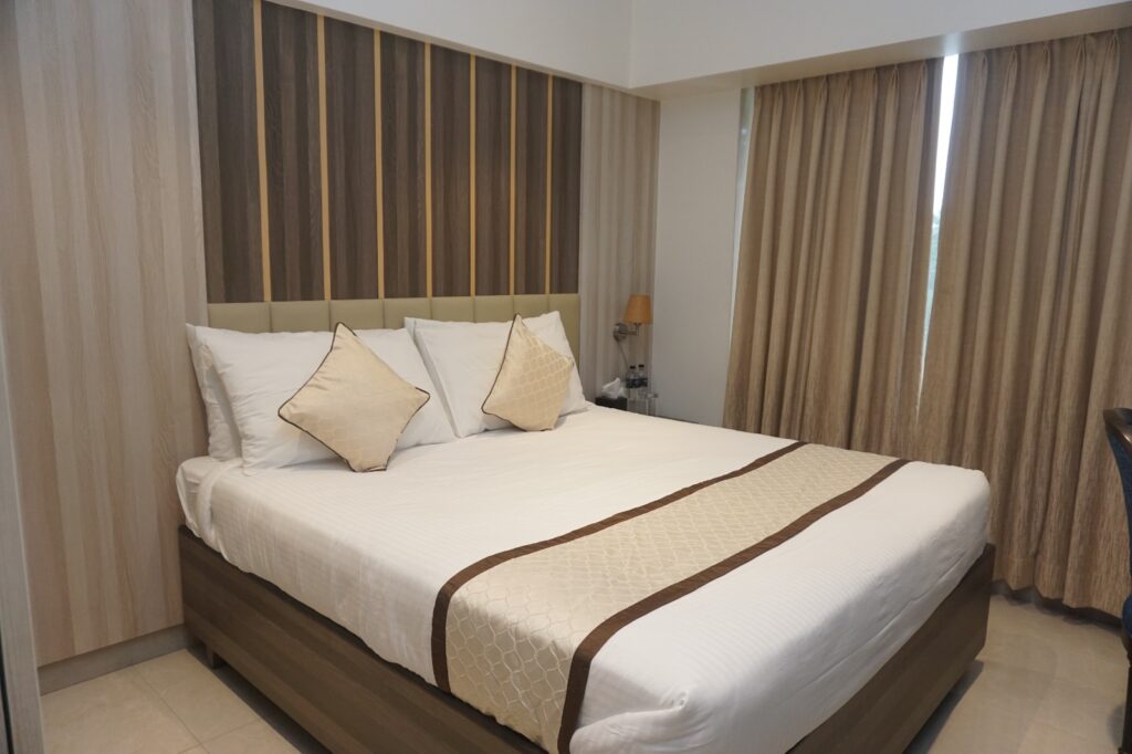 The Thane Club Hotel